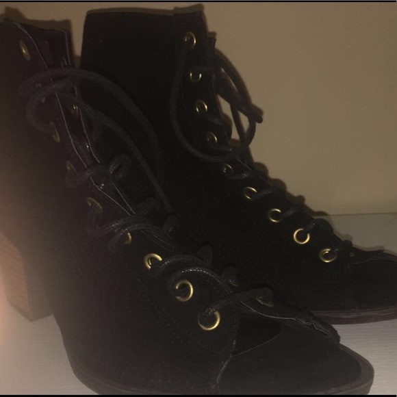 Open toe - Picture 3 of 3